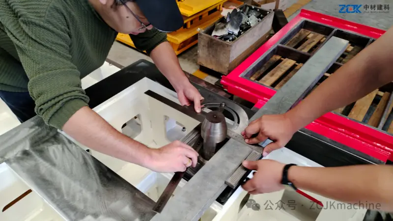 ZCJK toimittaa korkean tarkkuuden mukautettuja muotteja saudiarabialaisen asiakkaalle