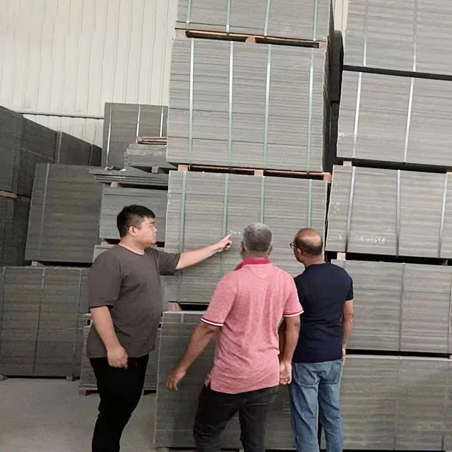 Tiilivalmistuskoneiden lava